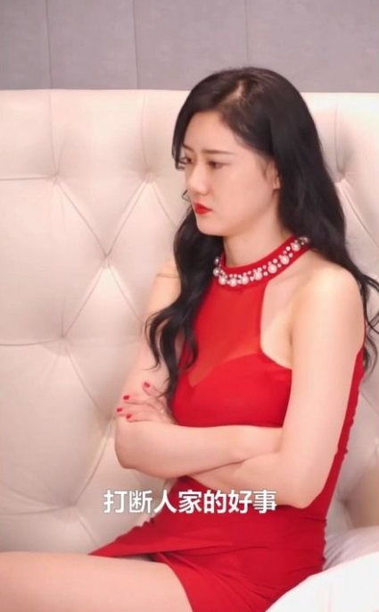 《我的七个师姐风华绝代》